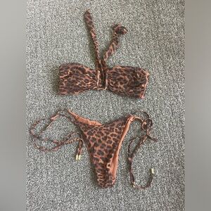 Monday Swimwear bikini dark jaguar